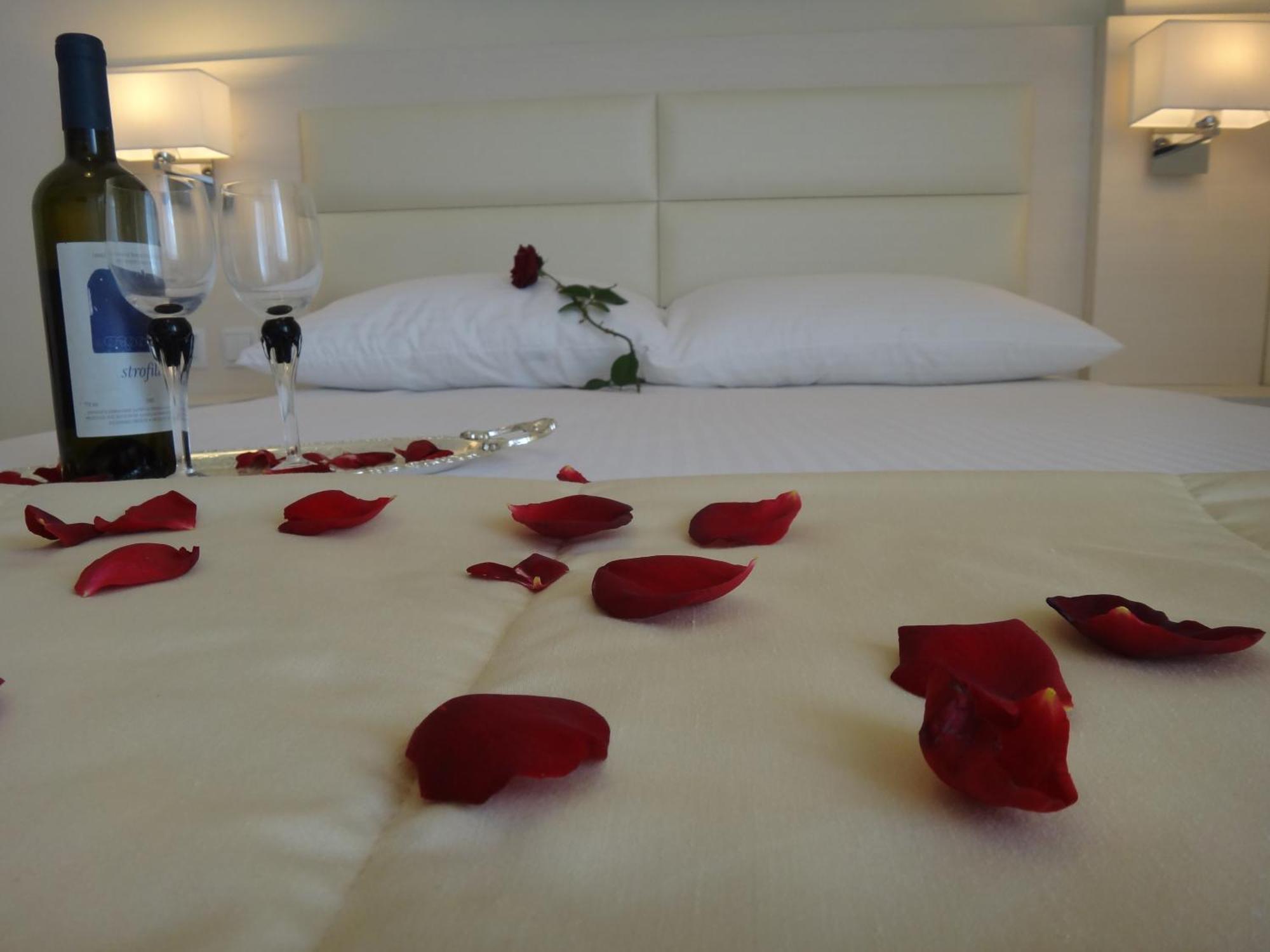 Leonidas Apartments And Suites 몰라 칼리바 객실 사진